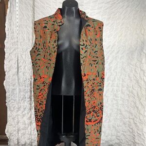 Great Value Medium Olive Green Orange Abstract Pattern Sleeveless Open Front Kim
